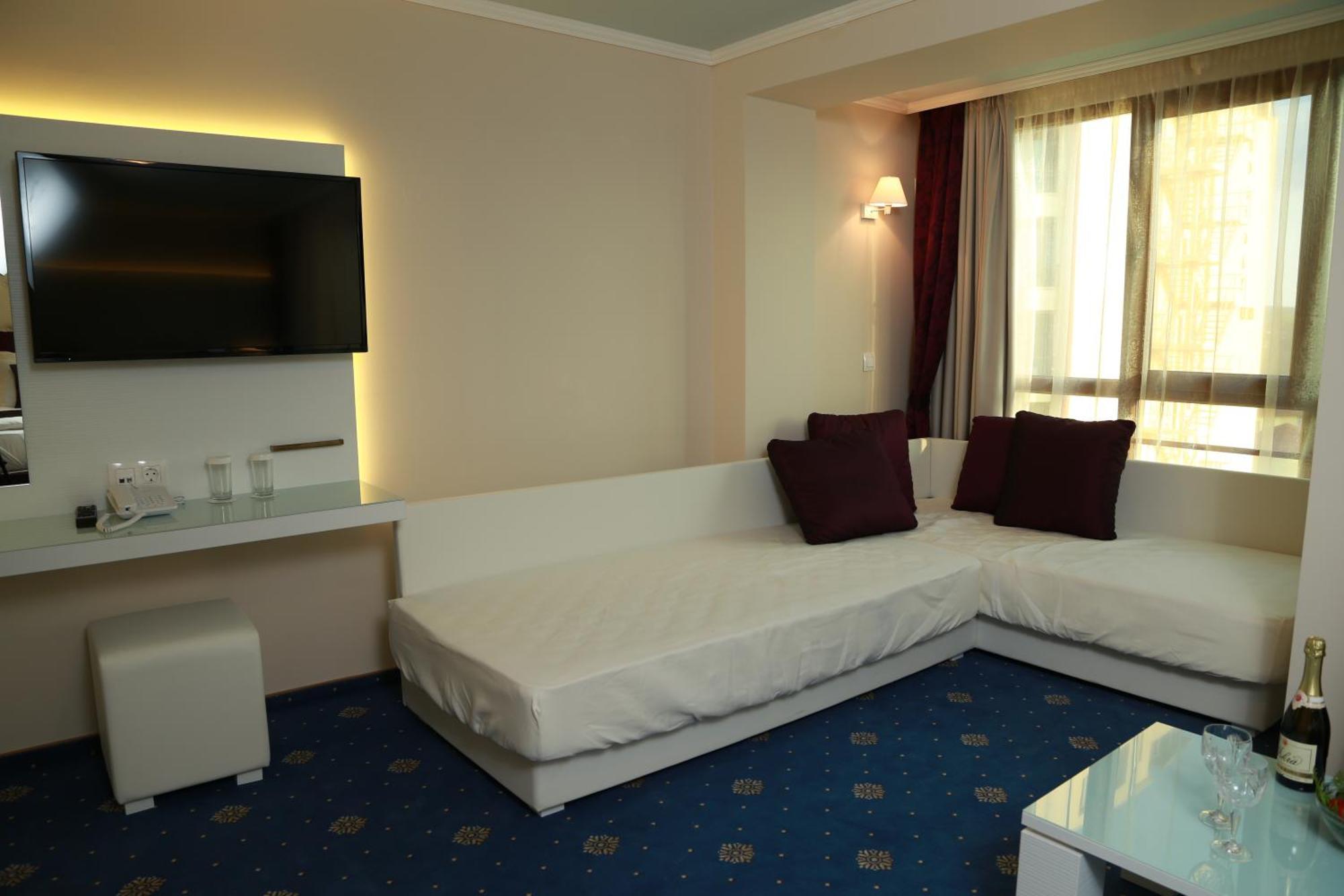 Hotel Perla Royal 5*